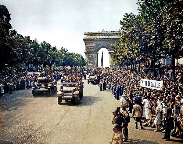 Osvobození Paříže v srpnu 1944