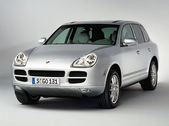 První Porsche Cayenne, 2002