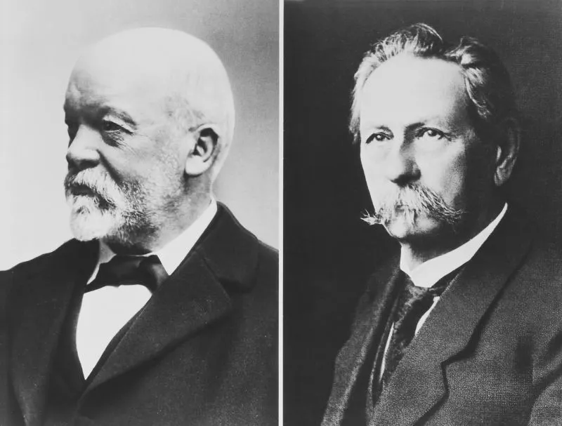 Gottlieb Daimler a Karl Benz, zakladatelé Mercedes-Benz