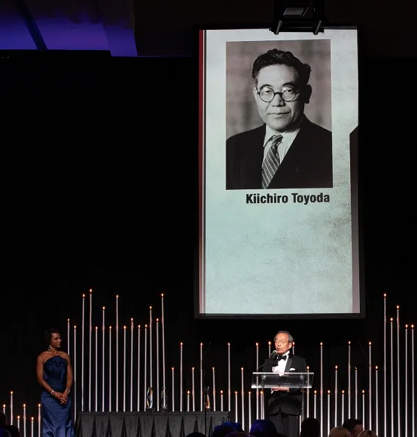 Kiichiro Toyoda Slavnostní uvedení do automobilové síně slávy 1994