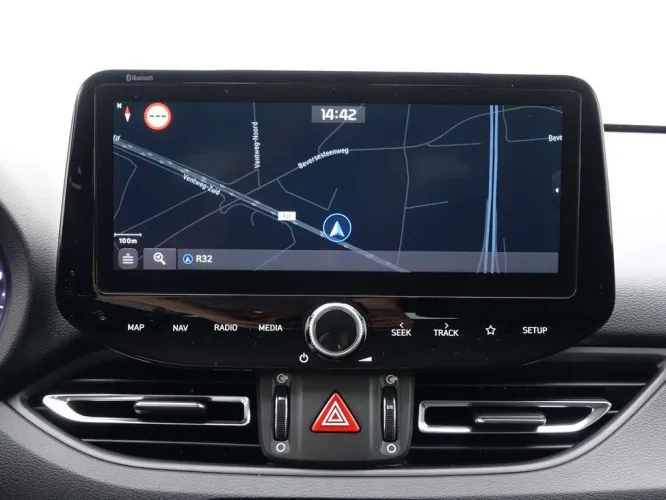 Hyundai i30 1.0i 120 Wagon Techno Plus + Navigatie + Camera +Bi LED + ALU16 Image 10