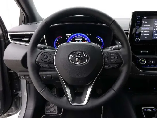 Toyota Corolla 1.8 e-CVT Hybrid 125 + Carplay + Camera Image 10