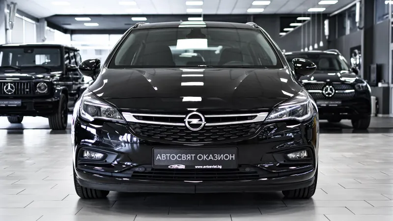 Opel Astra Sports Tourer 1.6 CDTi Business Image 2