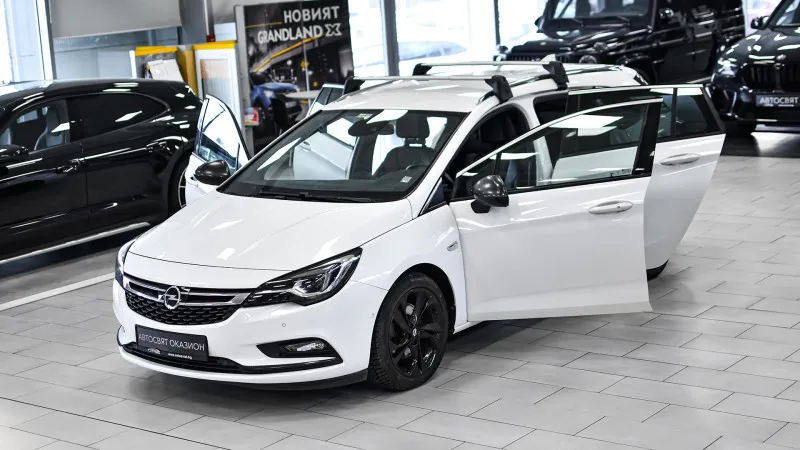 Opel Astra Sports Tourer 1.6 Turbo Innovation Automatic Image 1