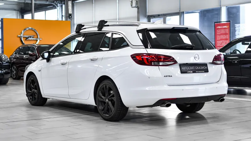 Opel Astra Sports Tourer 1.6 Turbo Innovation Automatic Image 7