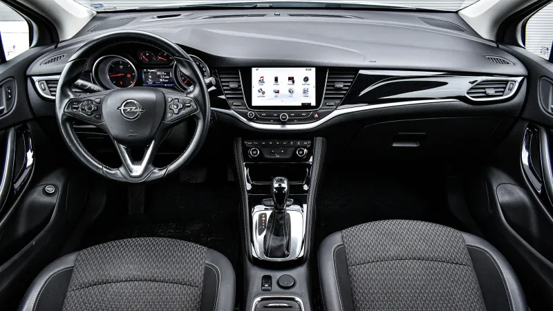 Opel Astra Sports Tourer 1.6 CDTi Innovation Automatic Image 9