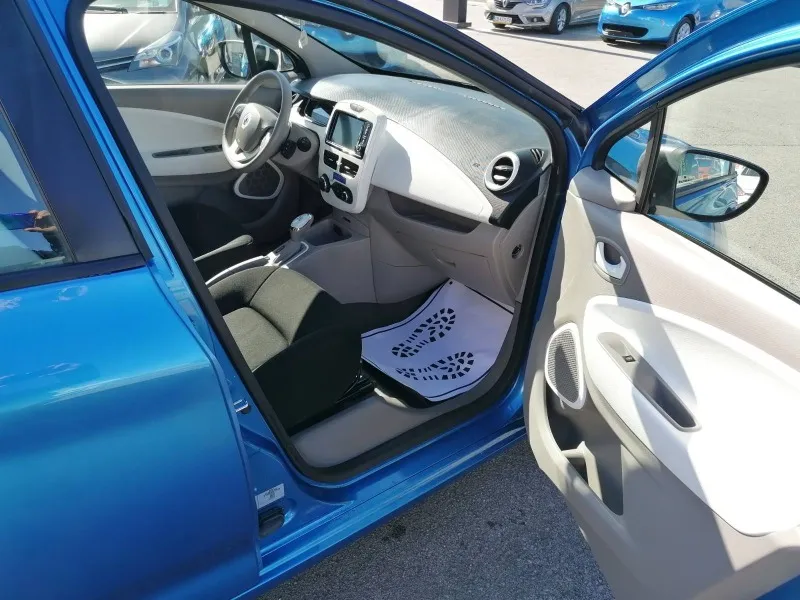 Renault Zoe 40kWh Z.E. 100%electric Image 8