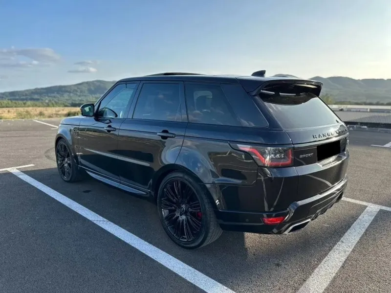 Land Rover Range Rover Sport 5.0 V8 Supercharged HSE Dynamic Carbon AWD Image 3