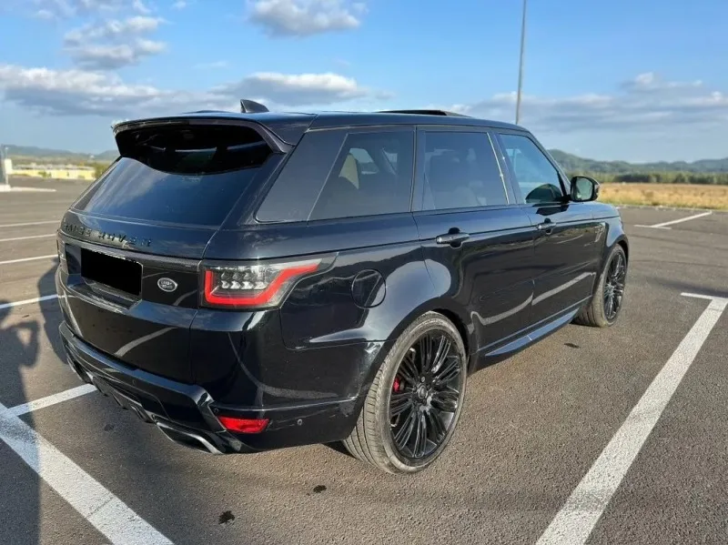 Land Rover Range Rover Sport 5.0 V8 Supercharged HSE Dynamic Carbon AWD Image 4