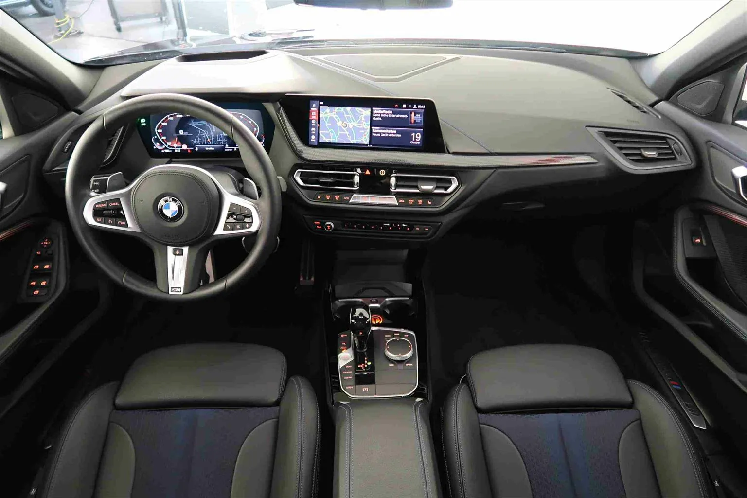 BMW M135i xDrive  Steptronic  Image 5