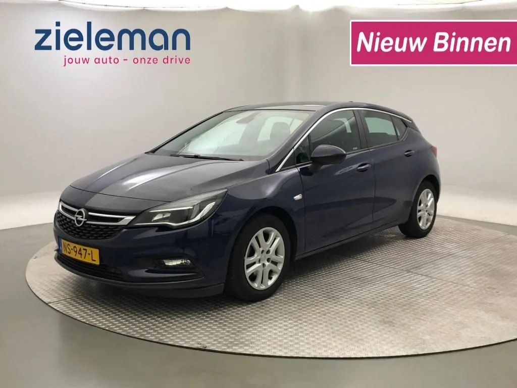 Opel Astra 1.6 CDTI Online Edition Navi Image 1