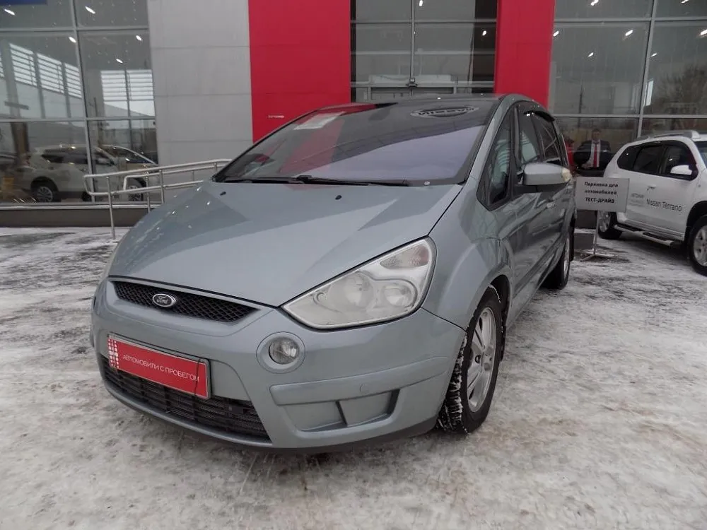 Ford S-MAX  Image 1