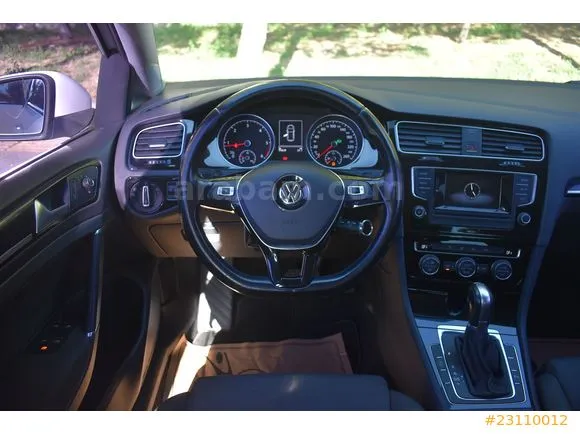 Volkswagen Golf 1.6 TDi BlueMotion Comfortline Image 10