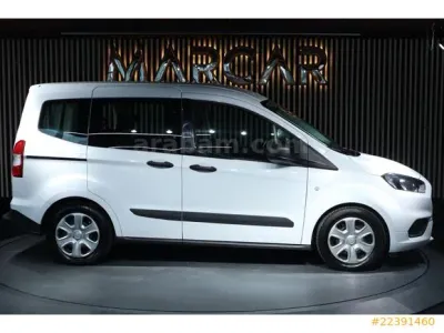 Ford Tourneo Courier 1.5 TDCi Journey Trend