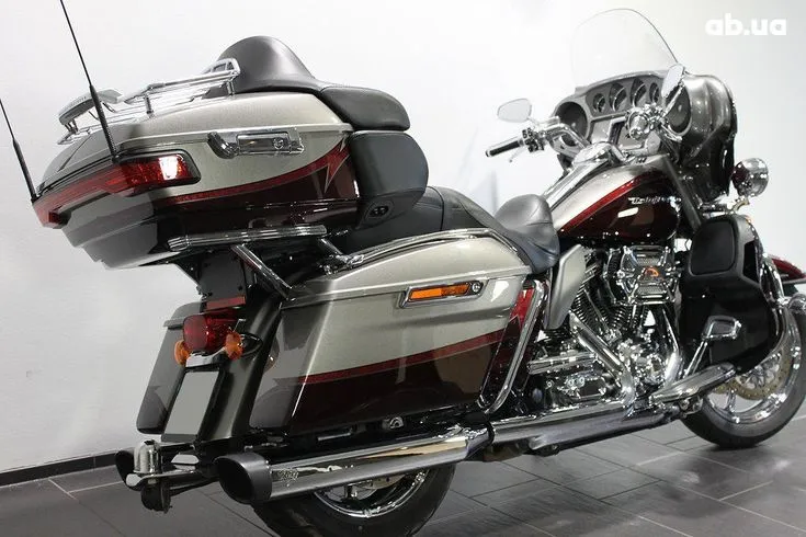 Harley-Davidson FLHTKSE  Image 3