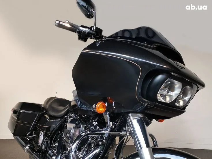 Harley-Davidson FLTRXS  Image 4