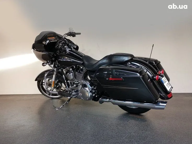 Harley-Davidson FLTRXS  Image 9
